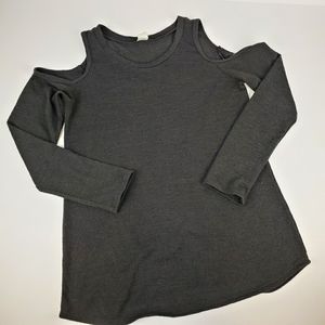 Brenda's Cold Shoulder Top